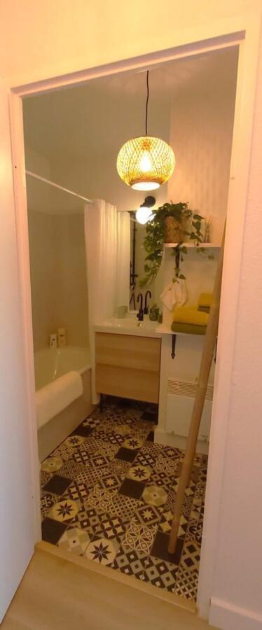 La Campagne Romantique - Avec Entree Autonome, Clim Neuve, Parking Prive & Sa Piscine ! - Apartment