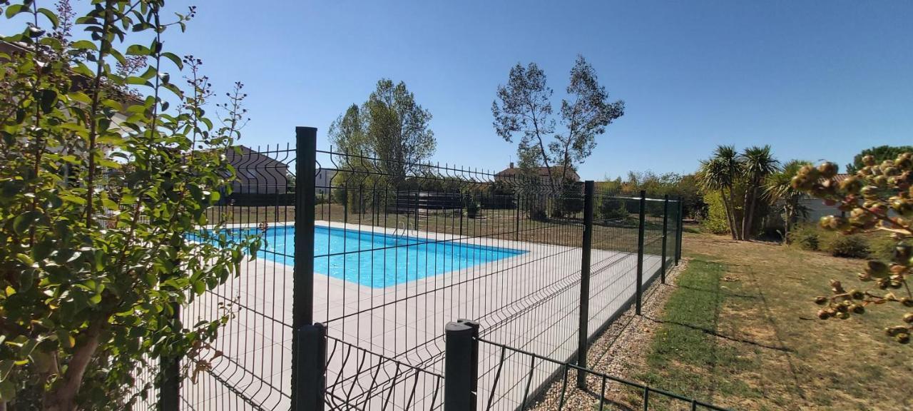 La Campagne Romantique - Avec Entree Autonome, Parking Prive & Sa Piscine ! -