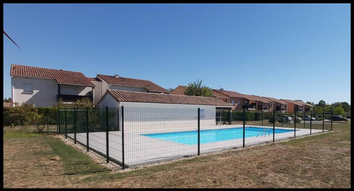 La Campagne Romantique - Avec Entree Autonome, Clim Neuve, Parking Prive & Sa Piscine ! - Appartement