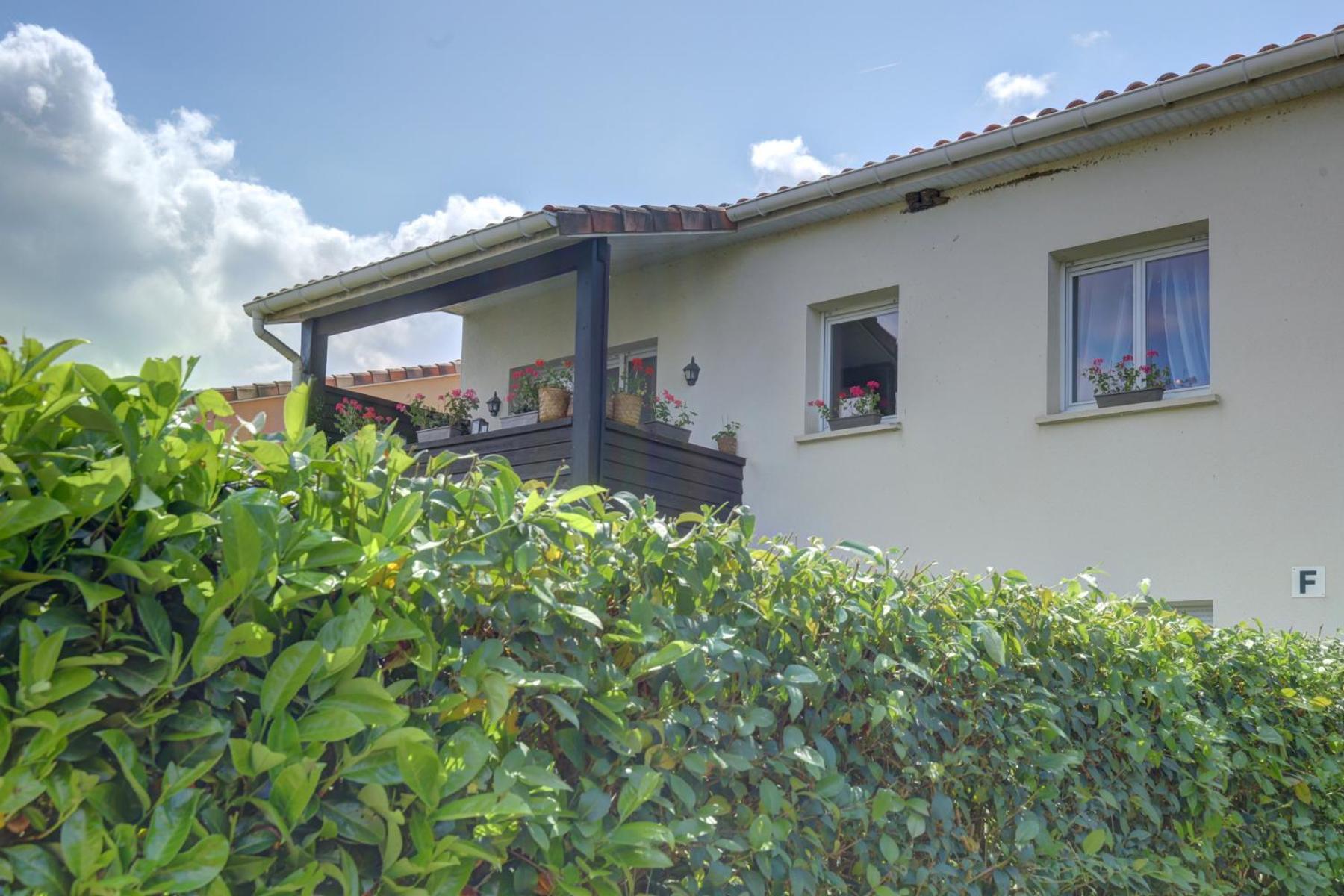 Appartement La Campagne Romantique - Avec Entree Autonome, Clim Neuve, Parking Prive & Sa Piscine ! - *